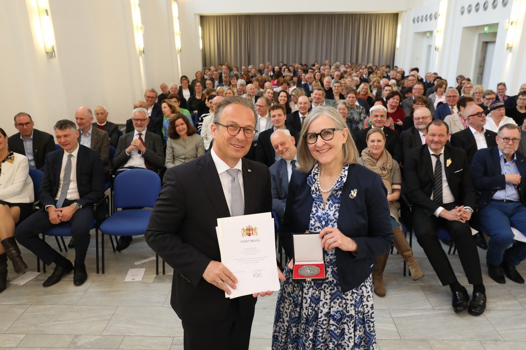 Bürgermeister Reiner Breuer (l.) und Dr. Christiane Zangs (r.) (Foto: Detlef Ilgner)
