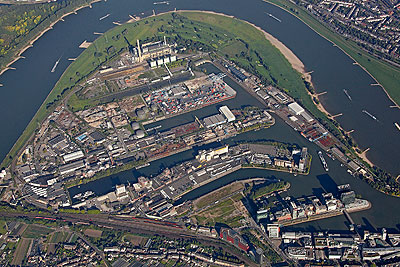 Luftaufnahme der Neuss Düsseldorfer Häfen 