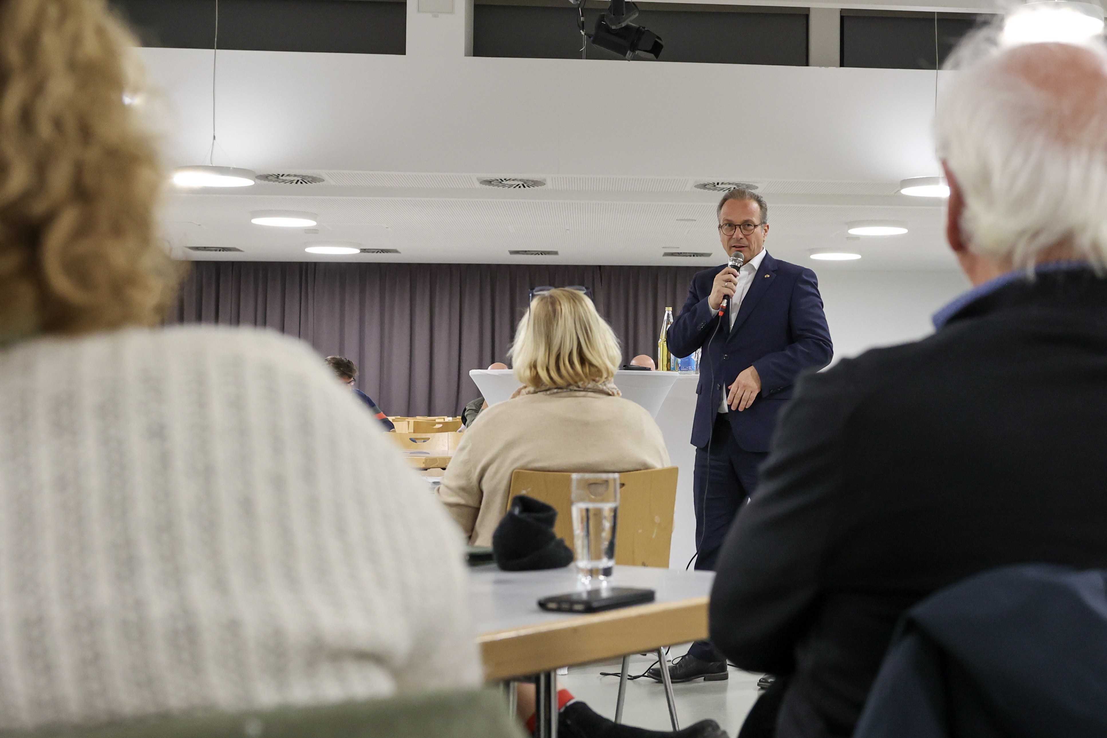 Bürgerversammlungen in den Neusser Stadtbezirken Bürgerversammlungen in den Neusser Stadtbezirken