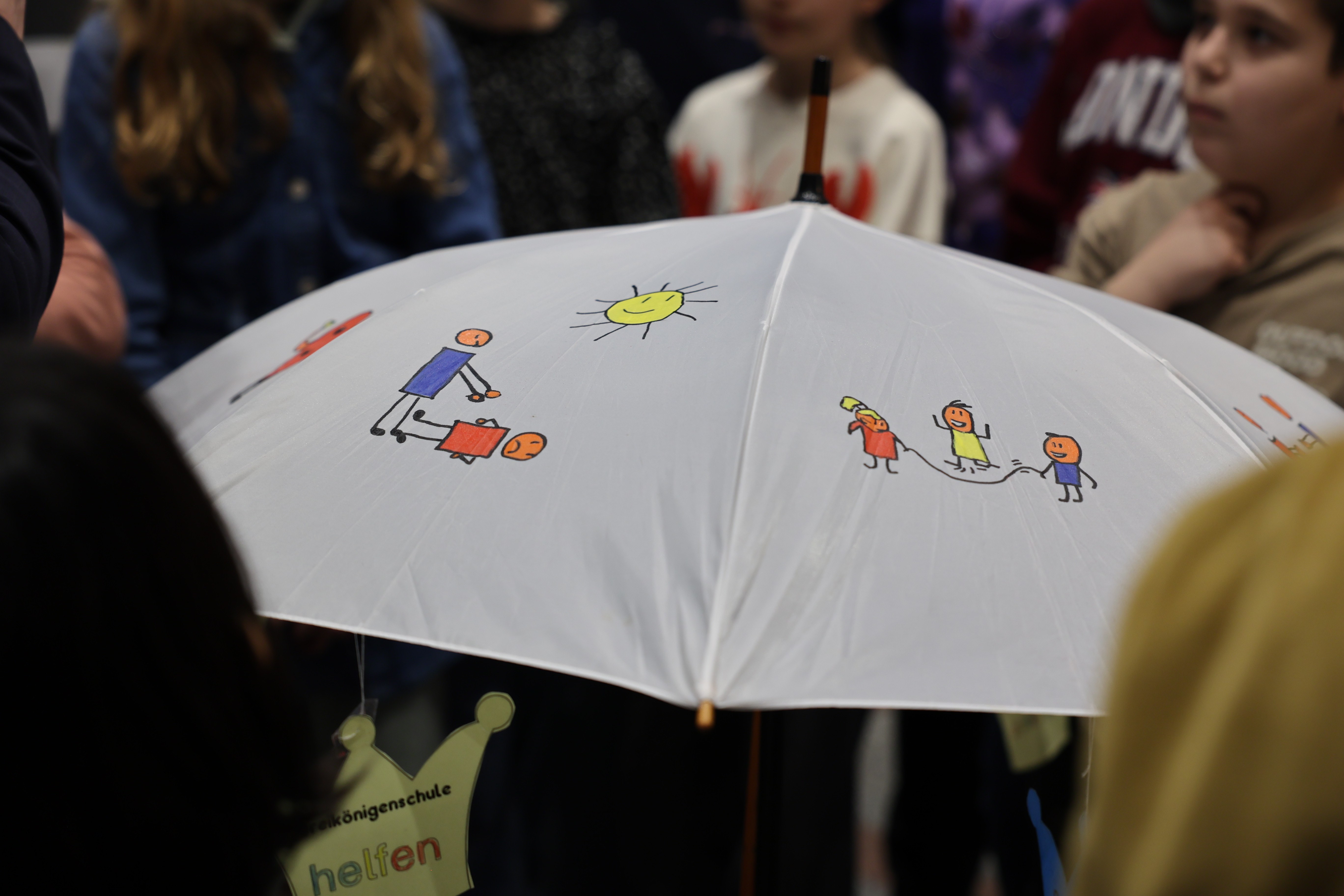 Ausstellung zum 50. Jubiläum des Kinderschutzbundes Neuss Ausstellung zum 50. Jubiläum des Kinderschutzbundes Neuss