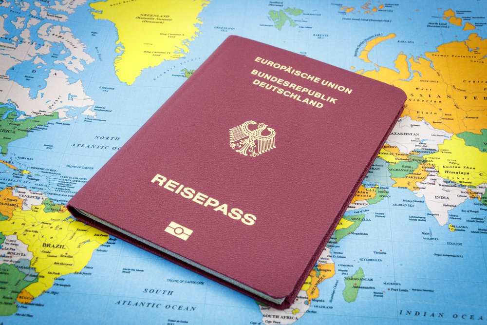 Vor Reisezeit Gültigkeit von Ausweisen prüfen