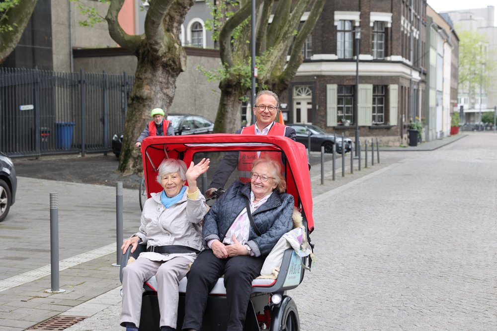 „Net(t)-Neuss“ 2023 – Erfolgreicher Aktionstag für Seniorinnen und Senioren
