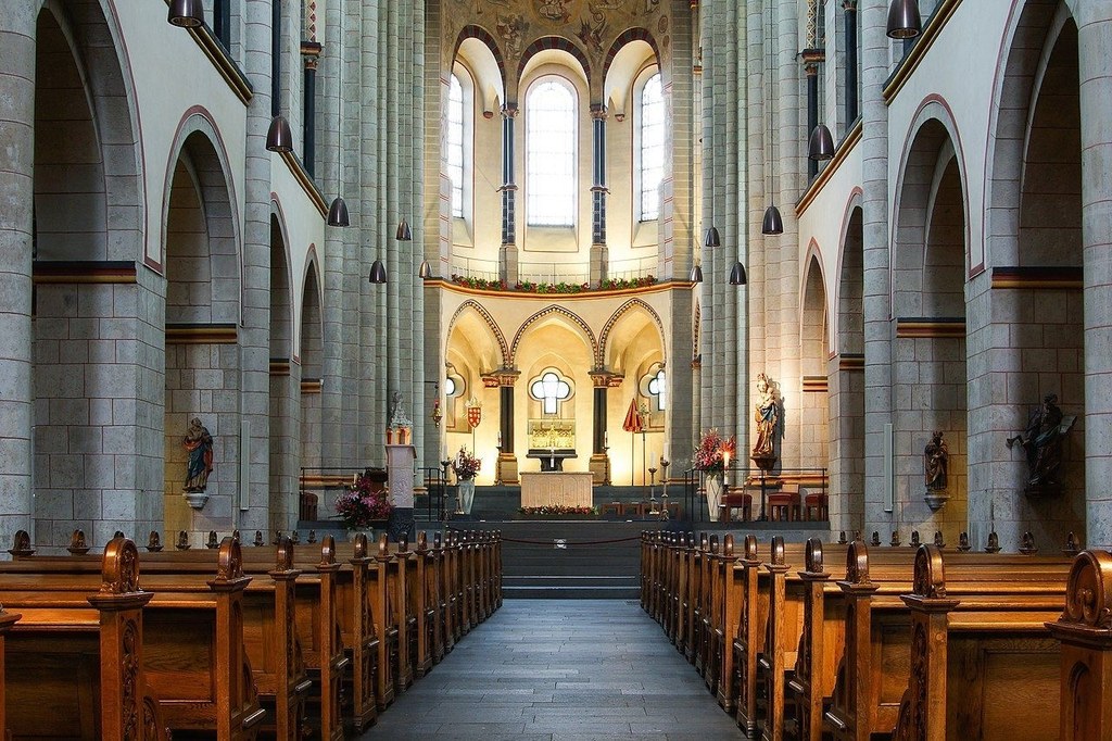 Christuskirche Neuss, Innenraum