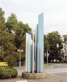 Europa-Stele, P. Schütz, Friedrich-Ebert-Platz, 1985